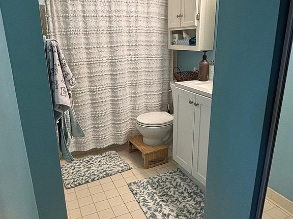 3rd image of 1203 Ravens Crest Dr
