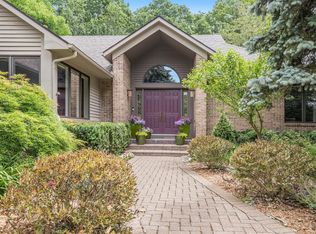3074 Heather Rd, Ann Arbor, MI 48108