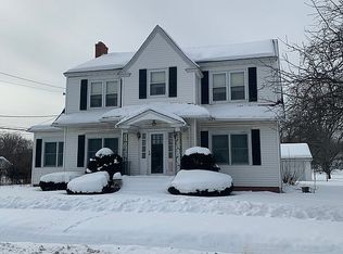 77 Beach St, Massena, NY 13662
