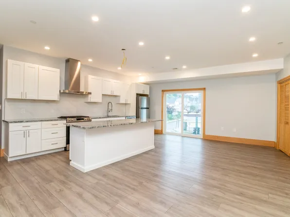 411 Adams St #3, Dorchester, MA 02122