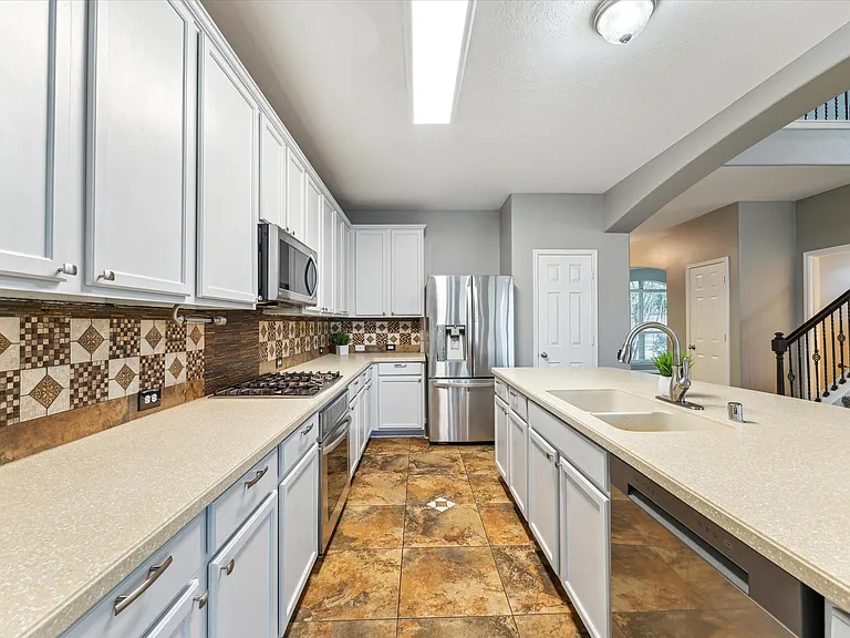 3122 Schumann Oaks Dr — Photo 12