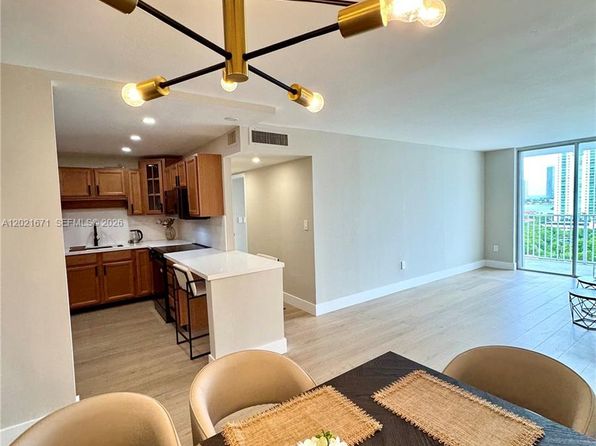 Avanti Way Brickell