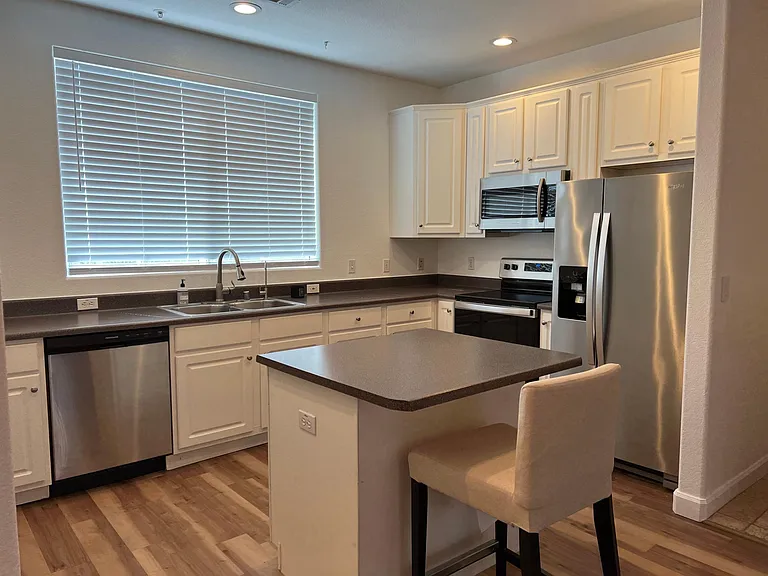 4455 E Paradise Village Pkwy S #1060 — Photo 7