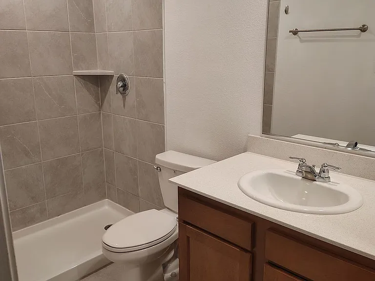 142 Plumcove Dr — Photo 30