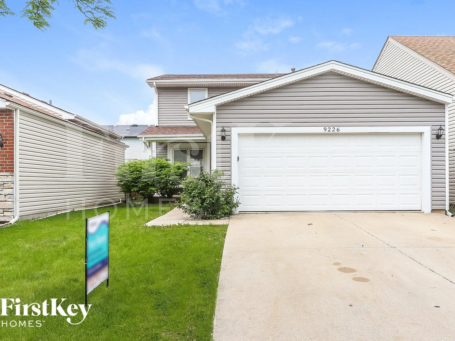 4 bed, 2.0 bath, 1418 sqft, $3,295 — Photo 1