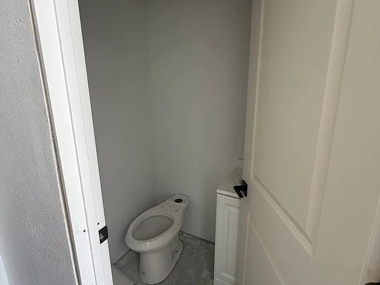 12629 Tiara St — Photo 14
