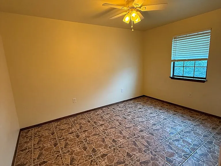 1441 E Hidden Acres Rd — Photo 10