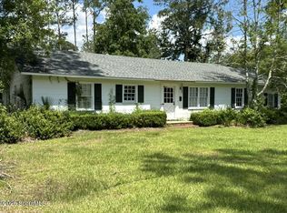 208 Peagler St, Homerville, GA 31634
