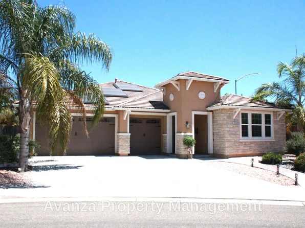 3599 Corazon Ave, Clovis, CA 93619
