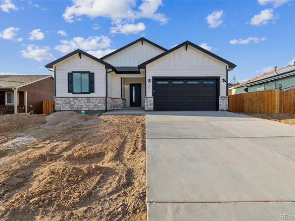 35 Johnson Circle, Keenesburg, CO 80643