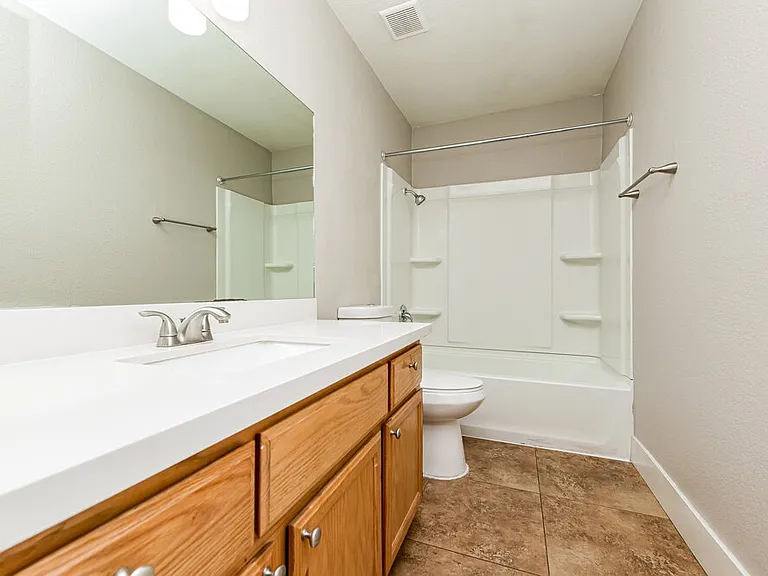 7409 Hickory Hills Dr — Photo 14