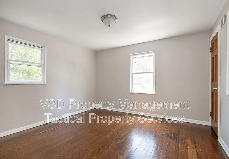 20131 Crystal Ave #UP — Photo 6