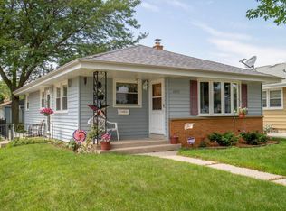 2222 Grove Ave, Racine, WI 53405