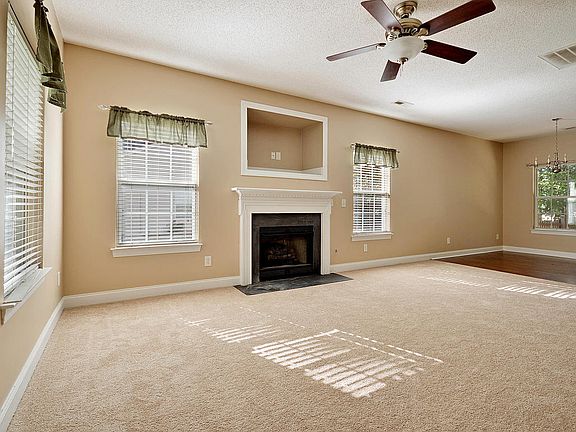 4th image of 115 Northpark Ave