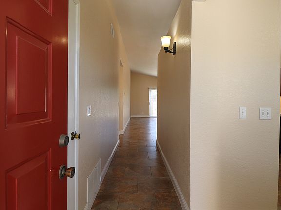 5th image of 516 E San Lino Ct