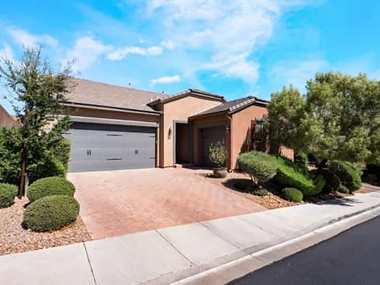333 Mandarin Hill Ln — Photo 2