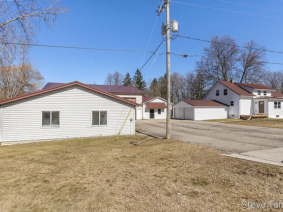 4th image of 5423 E Howard City Edmore Rd