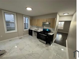 190 Park St APT 1, East Orange, NJ 07017