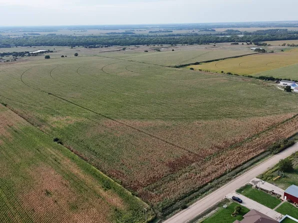 N C Rd, Phillips, NE 68865