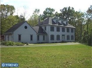 5057 Hiffletrayer Rd, Green Lane, PA 18054