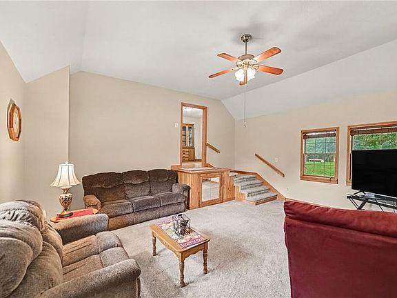 5th image of 19308 Snow Rd