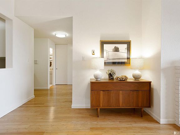4th image of 945 Corbett Ave APT 107