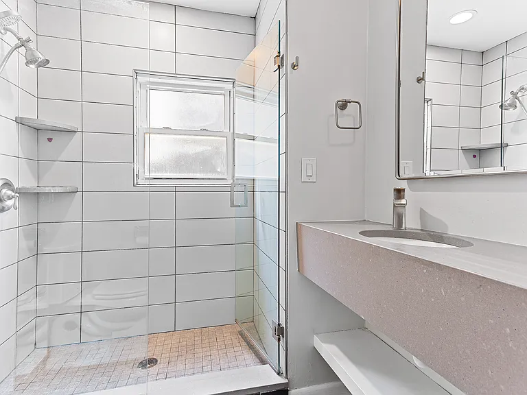 1348 Ruffner Ave — Photo 14