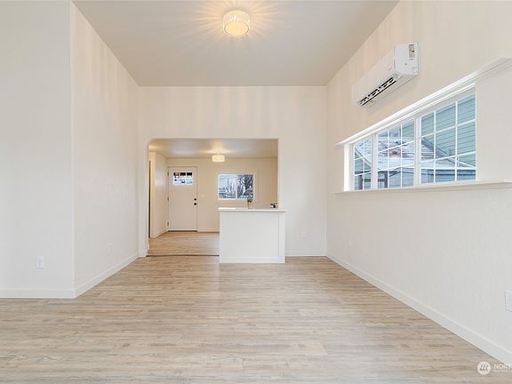 4th image of 510 W Poplar Street