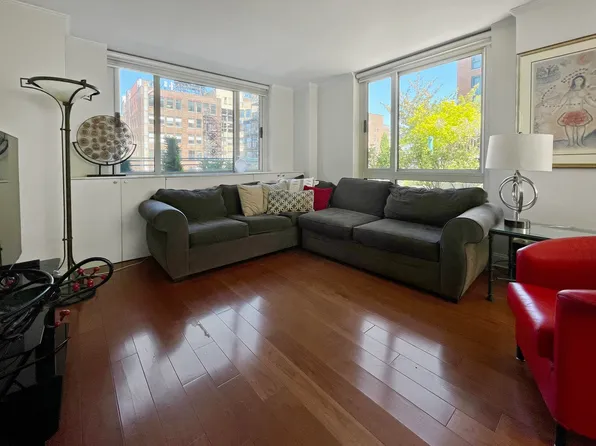 1 Irving Place P9F image 3 of 15