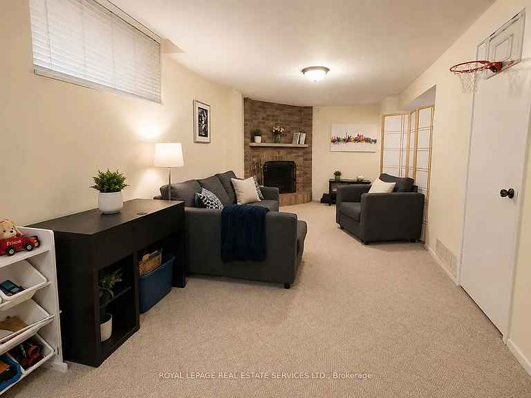 86 Green Bush Cres — Photo 10