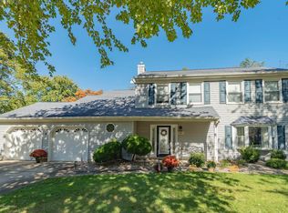 6 Hidden Pond Ln, Holmdel, NJ