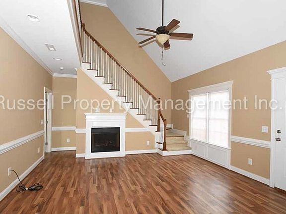 4th image of 2121A Remington Ct