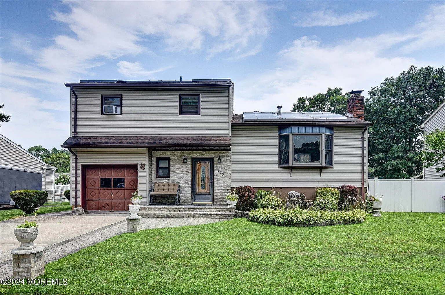 333 Alden Street photo 1