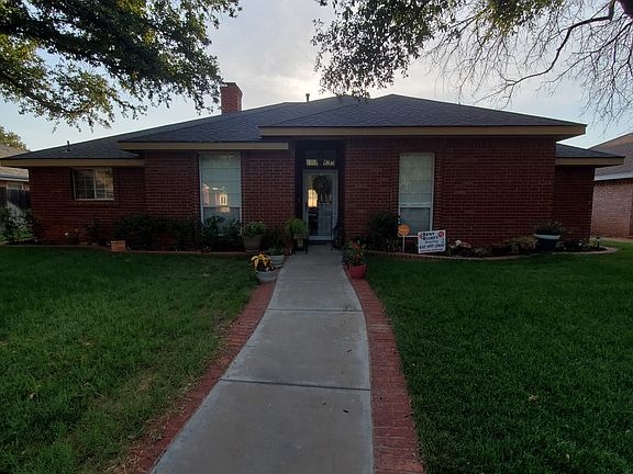 3rd image of 4700 Bishops Castle Dr