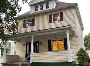 21 Pittsburgh Cir, Ellwood City, PA 16117