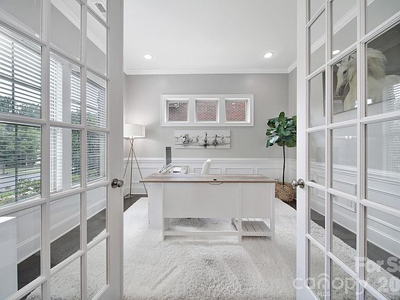 5th image of 1532 Afton Way