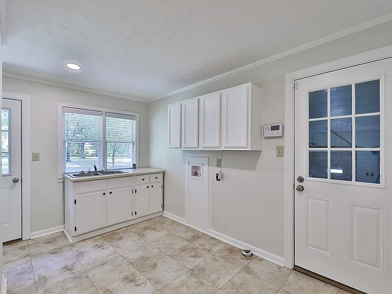 525 McClain Rd — Photo 13