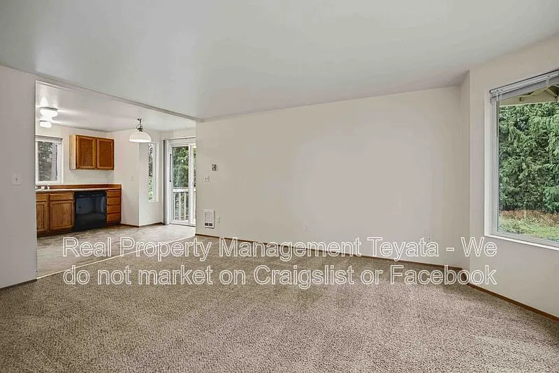 2 bed, 2.0 bath, 1090 sqft, $2,300 — Photo 3