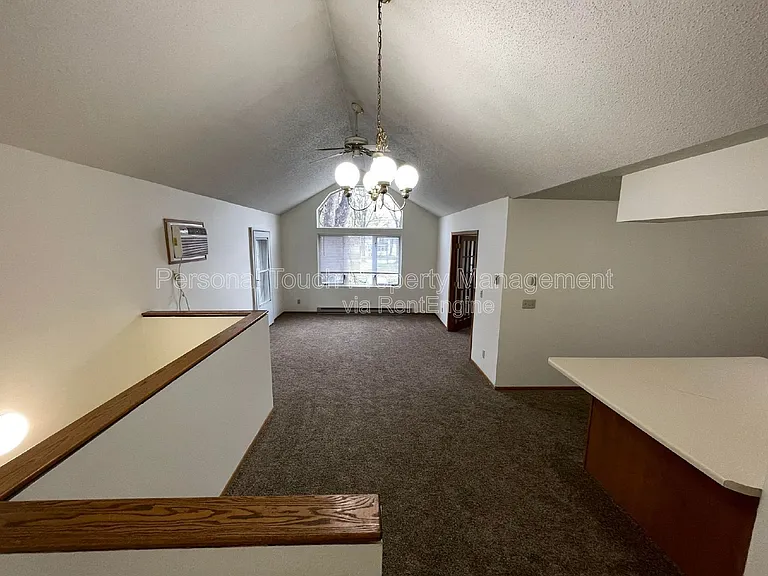 1010 4th Ave S #C — Photo 10