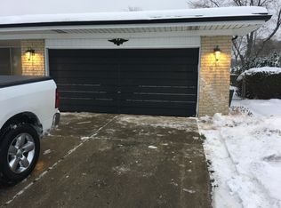34150 Dryden Dr, Sterling Heights, MI 48312
