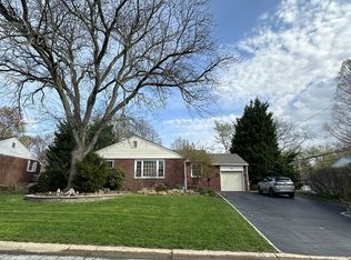 55 Paschall Rd, Wilmington, DE 19803