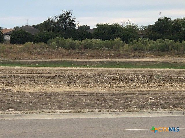 1st image of 4900 Rose Garden Loop