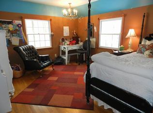 93 Hunter Ln, Ridgefield, CT 06877