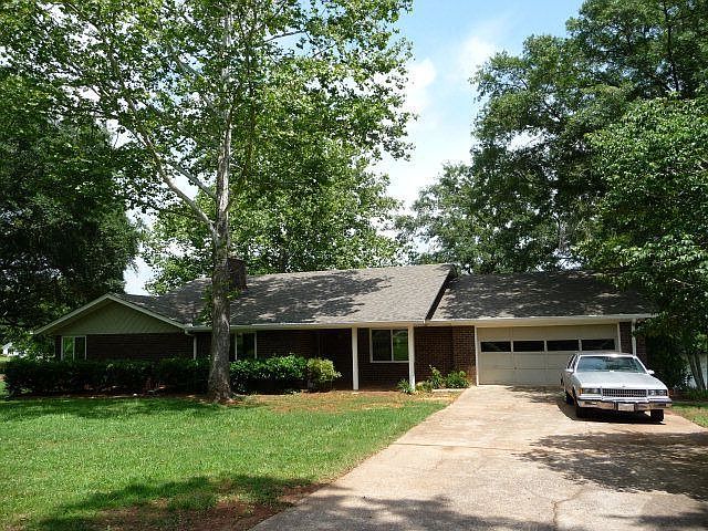 1st image of 170 Weatherly Woods Dr