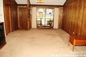 5th image of 6400 Mondean St