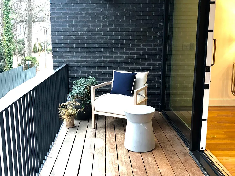 2321 Clark Ave — Photo 12