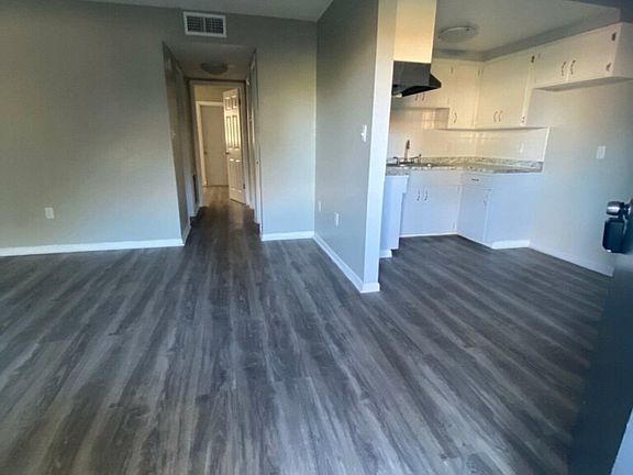5th image of 4249 76th Ave N #202