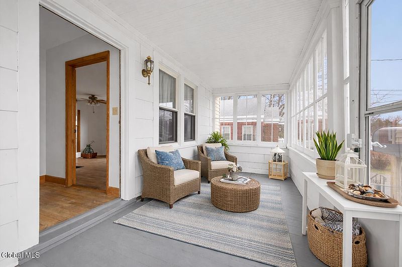 2nd image of 18 Pine Avenue