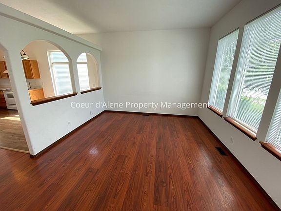 2nd image of 2541 W Apperson Dr