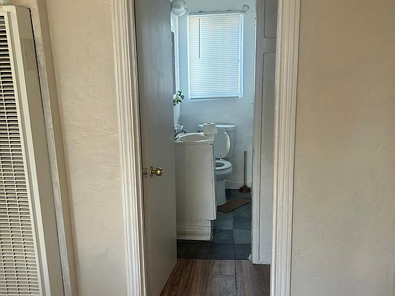 5th image of 1825 Cherry Ave #4